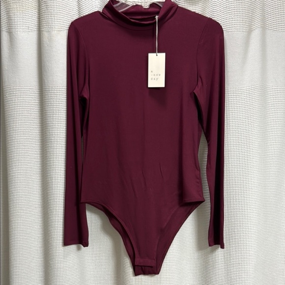 NEW Burgundy Mock neck body suit Sz M casual work neutral basic layer career - Picture 1 of 5